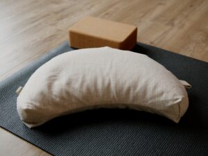 Bloc de yoga en liège de Halfmoon · Amma Thérapie